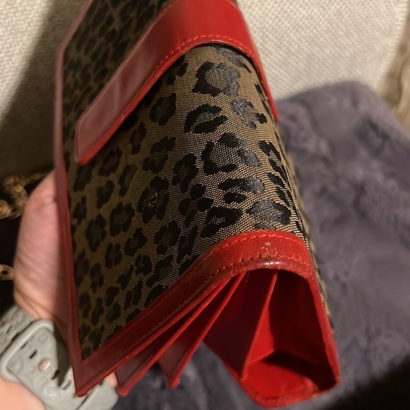 Authentic Fendi clutch WOC leopard red - Picture 17 of 17